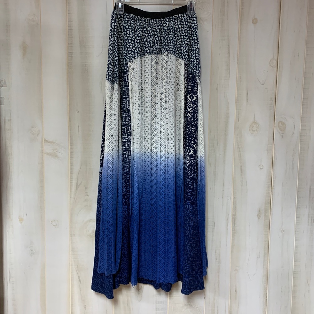 Gimmicks by BKE Boho Blue White Maxi Lace Skirt XS - Picture 2 of 5